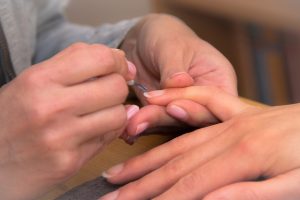 Lire la suite à propos de l’article Intérêt tourné vers l’entretien des ongles au quotidien